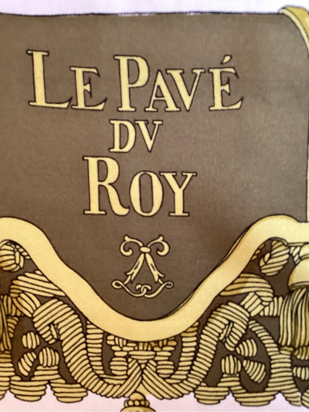 Le Pave du Roy, Hermès carré by Hugo Grygkar - Picture 5 of 16